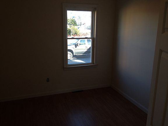 2nd image of 890 Douglas Ave #1