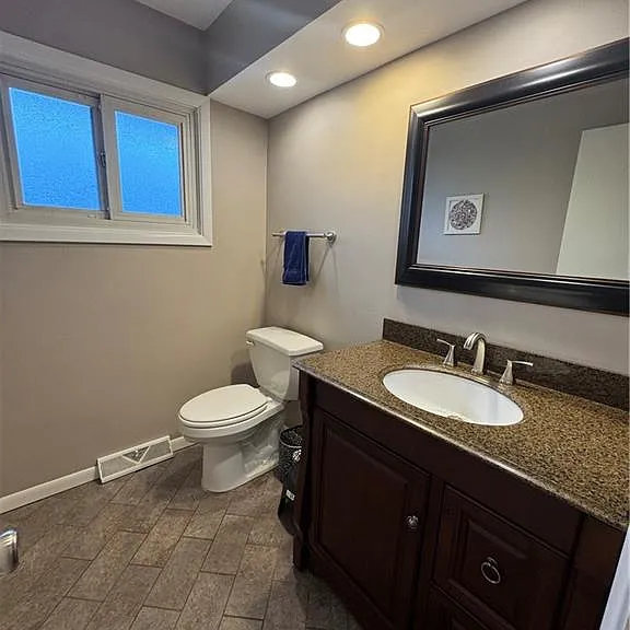2545 Buckhurst Dr — Photo 8