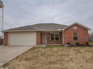 689 Peyton St, Ward, AR 72176