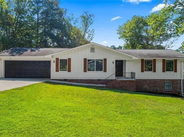142 Bernice Dr, Lawrenceville, GA 30045