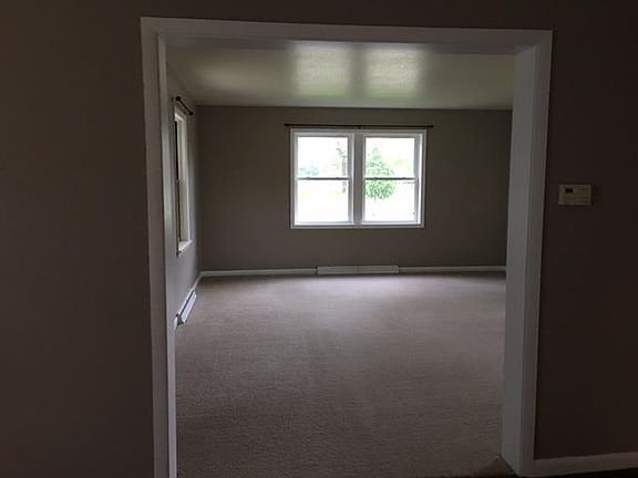 5th image of 1302 Kilbourn Ave