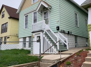 2524 S 8th St #A, Milwaukee, WI 53215