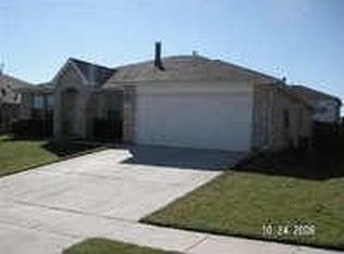 753 Raven Dr, Saginaw, TX 76131