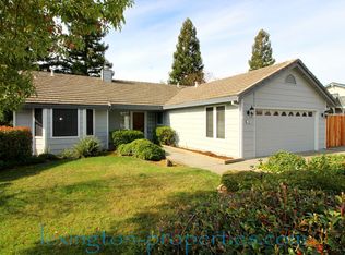 2116 Van Ness Dr, Roseville, CA 95661