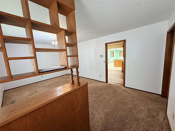 5th image of 406 N Armor Ave