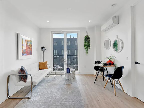 2nd image of 102 Ralph Ave #4