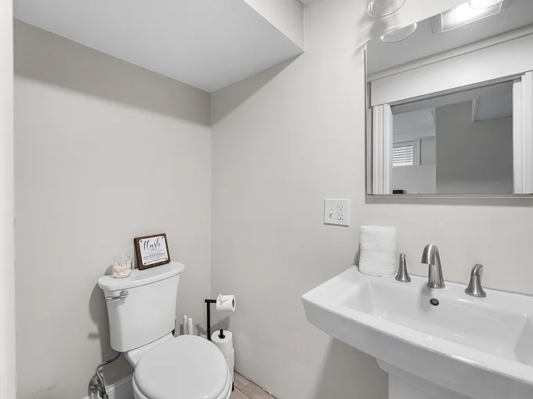 114 Moreland St #1 — Photo 15