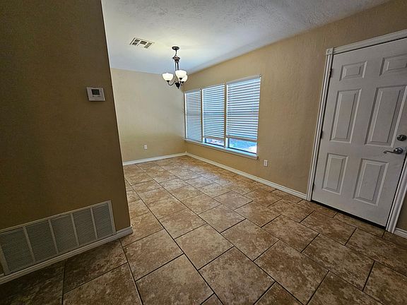 3rd image of 2611 NW Pollard Ave