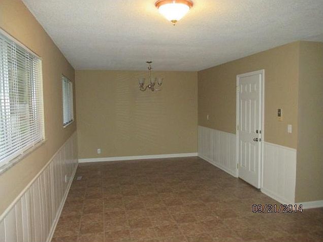 Check out this HUGE eat-in area of the kitchen!
