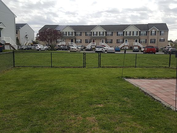 4th image of 715 Marian Dr