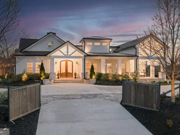 6044 Wade Orr Rd, Flowery Branch, GA 30542