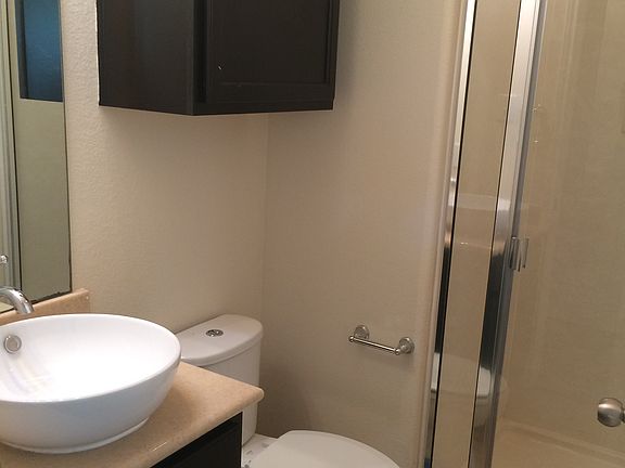 2nd image of 2324 Nestlewood Dr