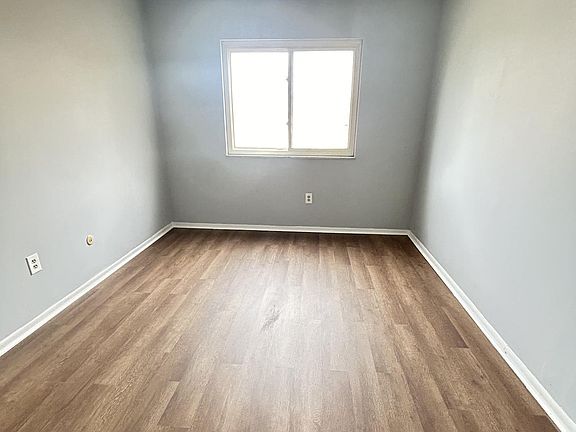 5th image of 2414 King Ave APT 1