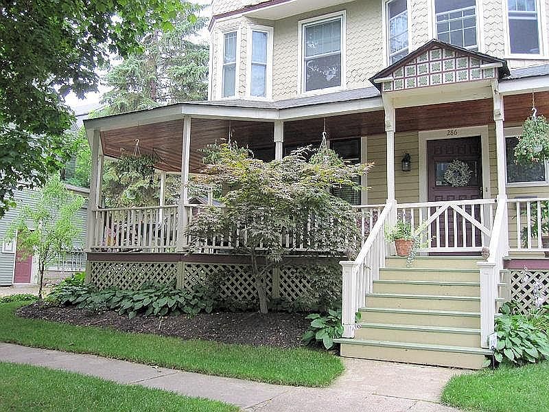 1st image of 286 Norwood Ave