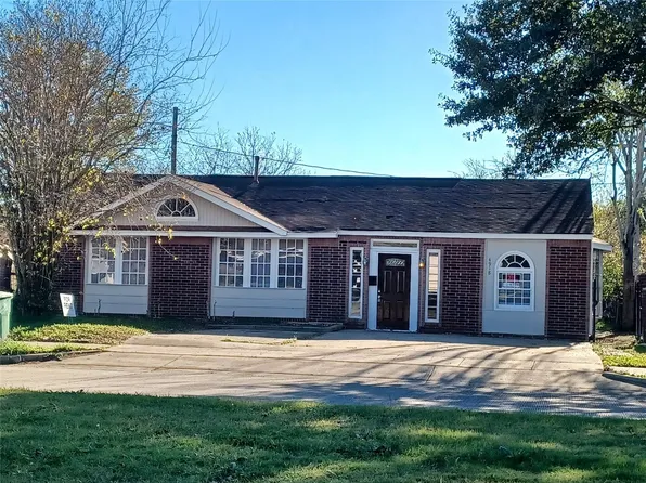 4918 Airport Blvd, Houston, TX 77048
