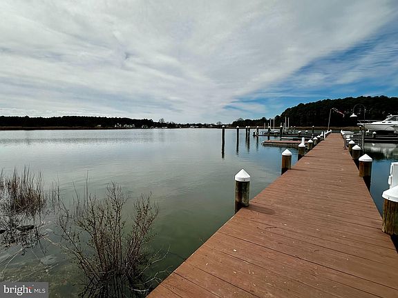 4th image of 101 Kirwans Landing Ln