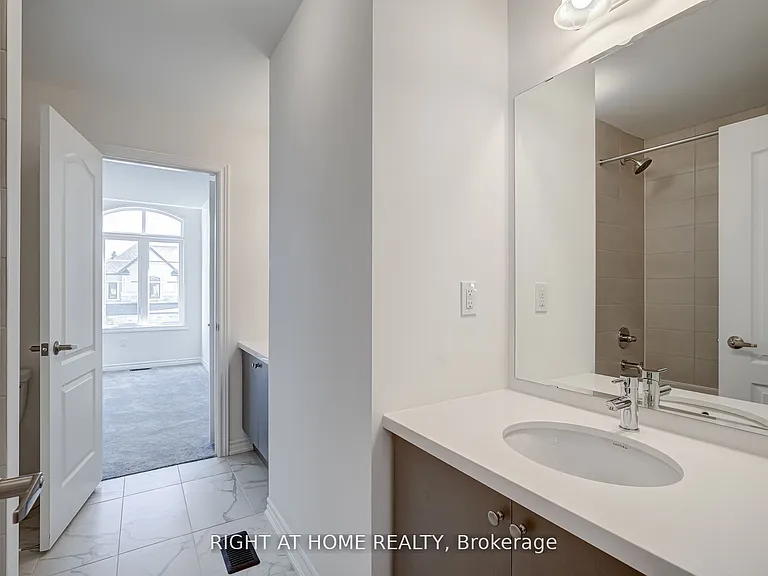 96 Connell Dr — Photo 21