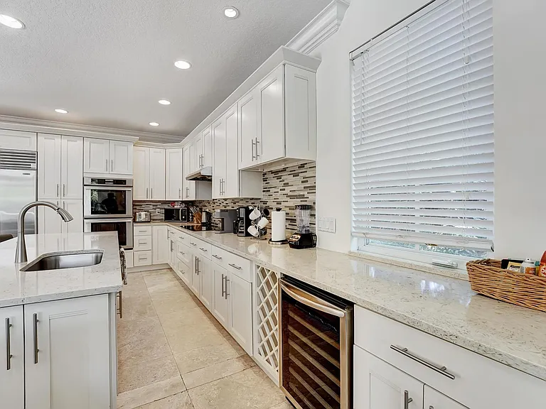43 Coconut Ln — Photo 10