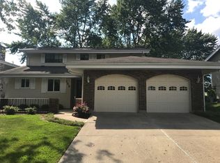 158 Fairfield Way, Bloomingdale, IL 60108