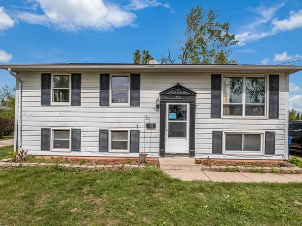 724 11th St, Menasha, WI 54952