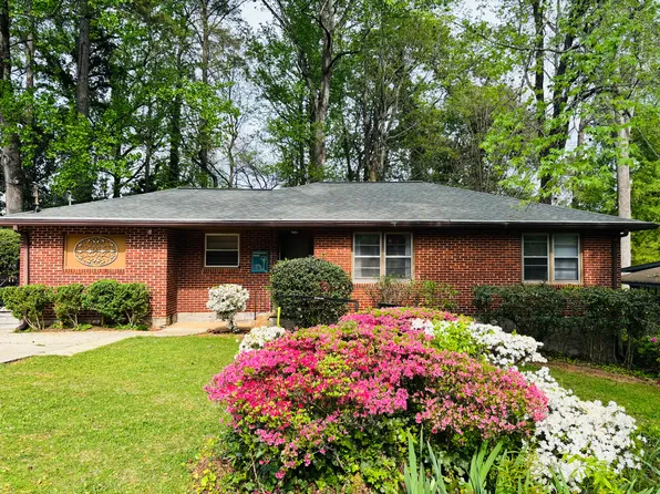 2704 Harrington Dr, Decatur, GA 30033