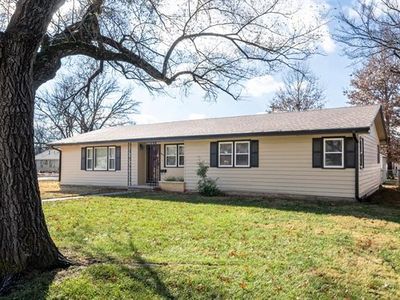 1444 S Maple St, Ottawa, KS, 66067