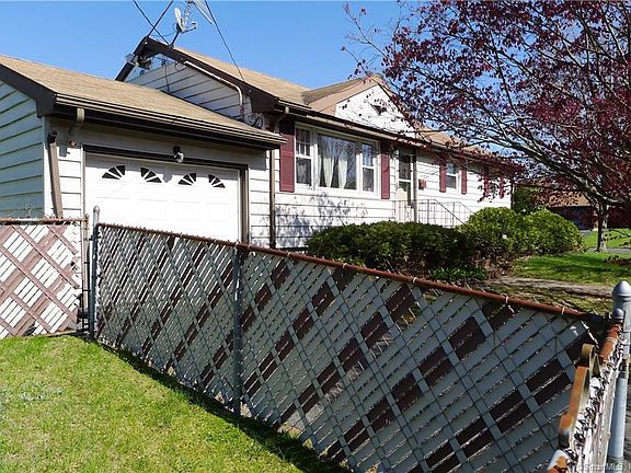 4th image of 640 Henry Avenue Ext