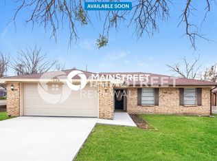 309 Jagoe St, Krum, TX 76249