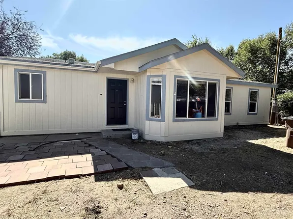 729 1/2 Lincoln Ave, Emmett, ID 83617
