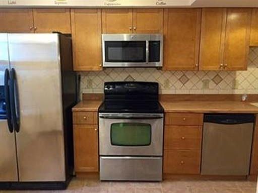 3rd image of 19 Edward Dr #19