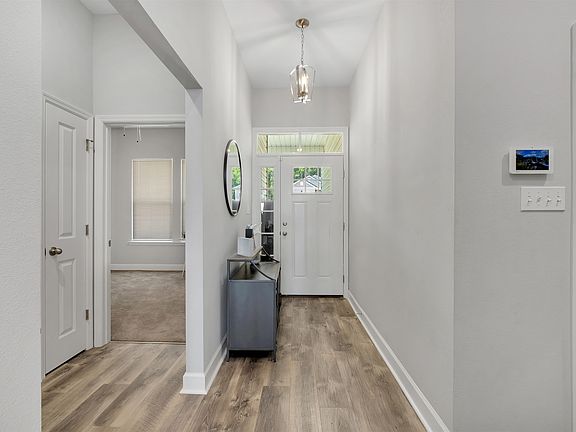 4th image of 953 Indigo Creek Way