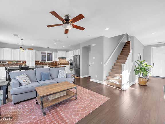 5th image of 2085 Black Sand Dr