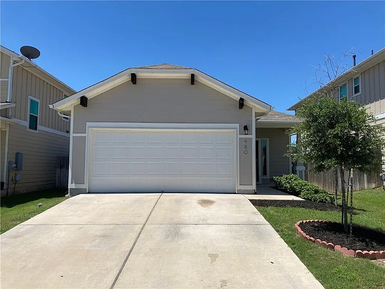 480 Triumph Rd — Photo 3