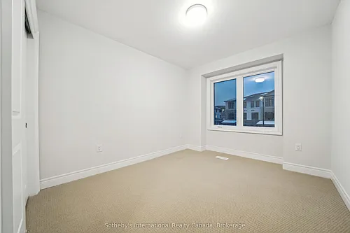 2184 Postmaster Dr #8 Photo 1