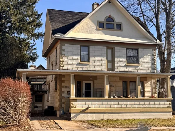 26 Chestnut St, Wellsville, NY 14895