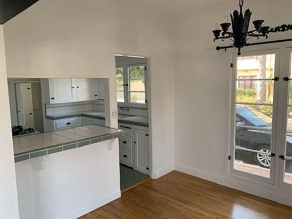 Dining room/ kitchen