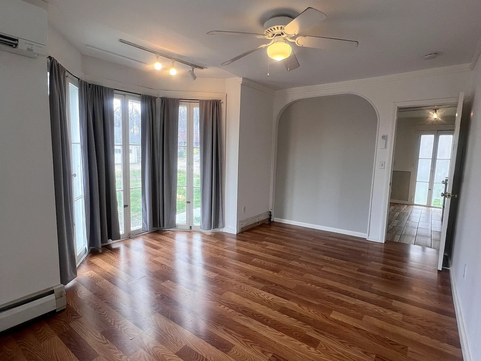 1 bed, 725 sqft, $1,800 — Photo 3