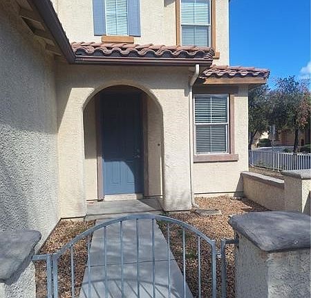 3rd image of 304 Raptors View Ave