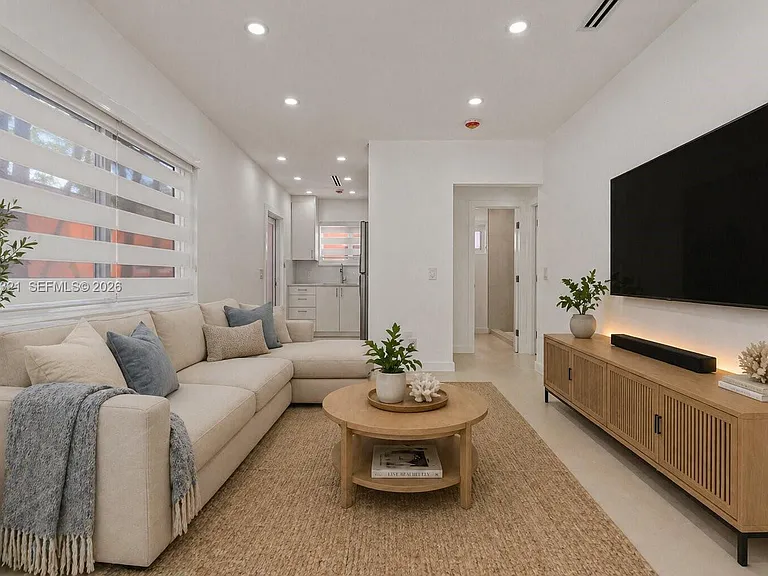 13185 Emerald Dr #2 — Photo 3