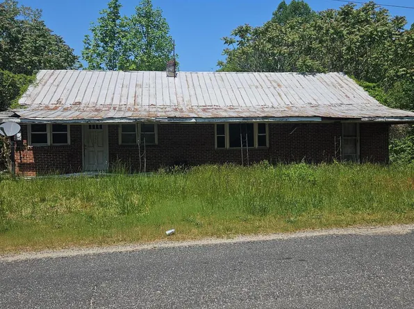 2056 Grants Hill Church Rd, Montross, VA 22520
