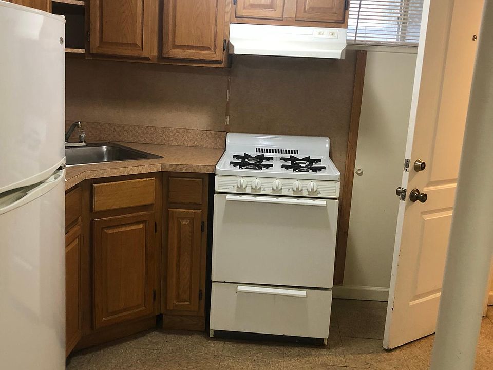 2nd image of 11223 200th St