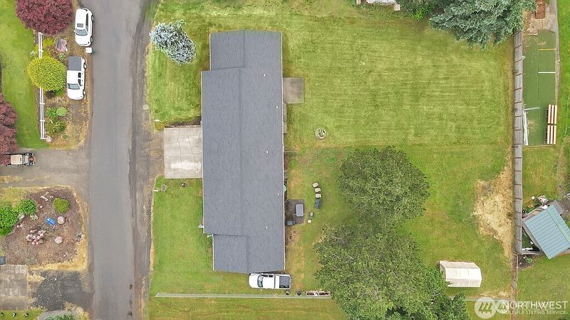 2nd image of 3201 - 3203 Laurel Lane