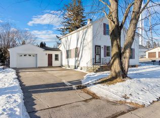 421 Maple St, Mishicot, WI 54228
