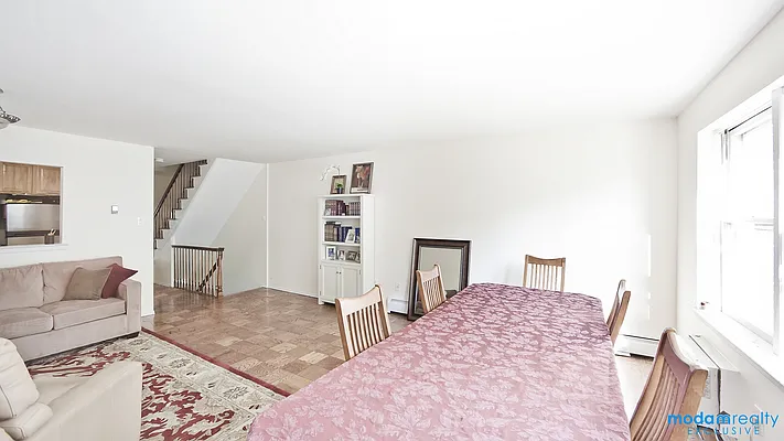 Sold by Moda Realty | media 24