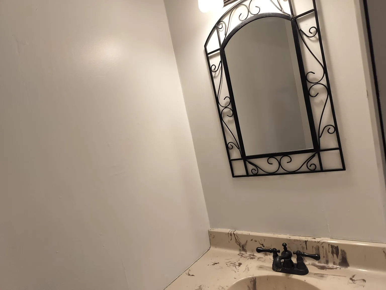 2 bed, 1080 sqft, $1,225 — Photo 3