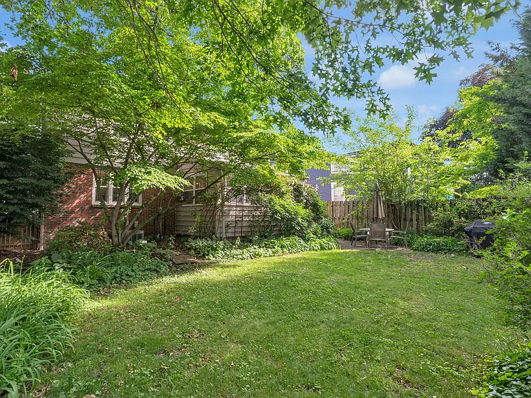 247 Lawnside Ave — Photo 15