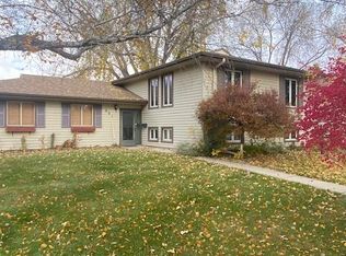 401 19th Ave NE, Aberdeen, SD 57401
