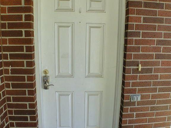 4th image of 9614 Lasbury Dr