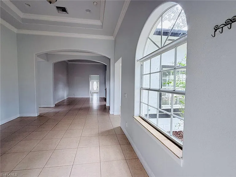 3465 Everglades Blvd N — Photo 9