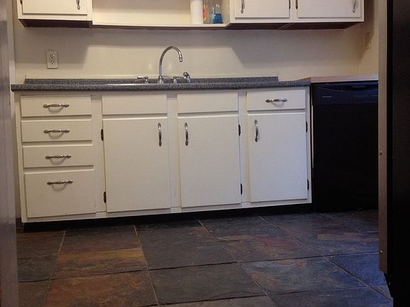 4th image of 1219 Cranford Ave